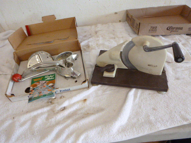 lot 143 image: Vintage Kitchen Gadgets