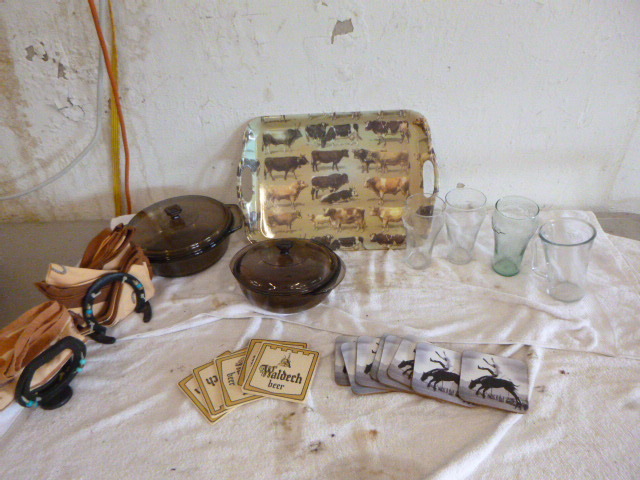 lot 150 image: Kitchen Items