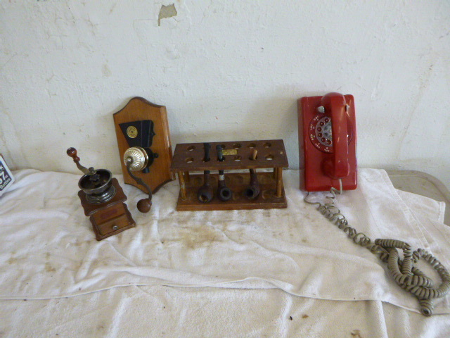 lot 155 image: Old Home Dcor Items