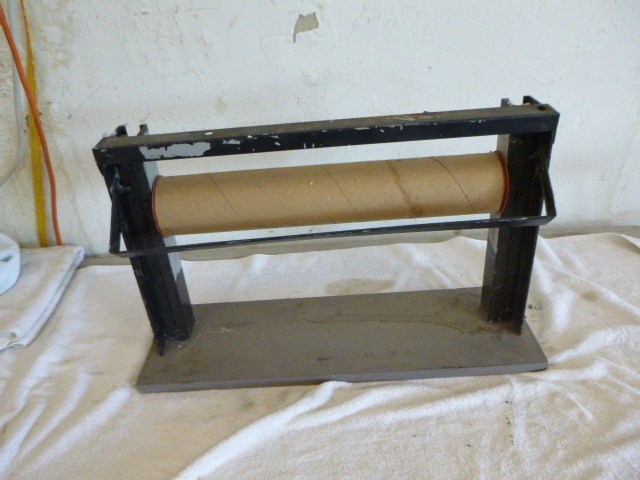 lot 166 image: Paper Roil DispenserCutter
