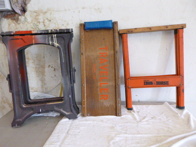 lot 181 image: Sawhorses and Car Creeper