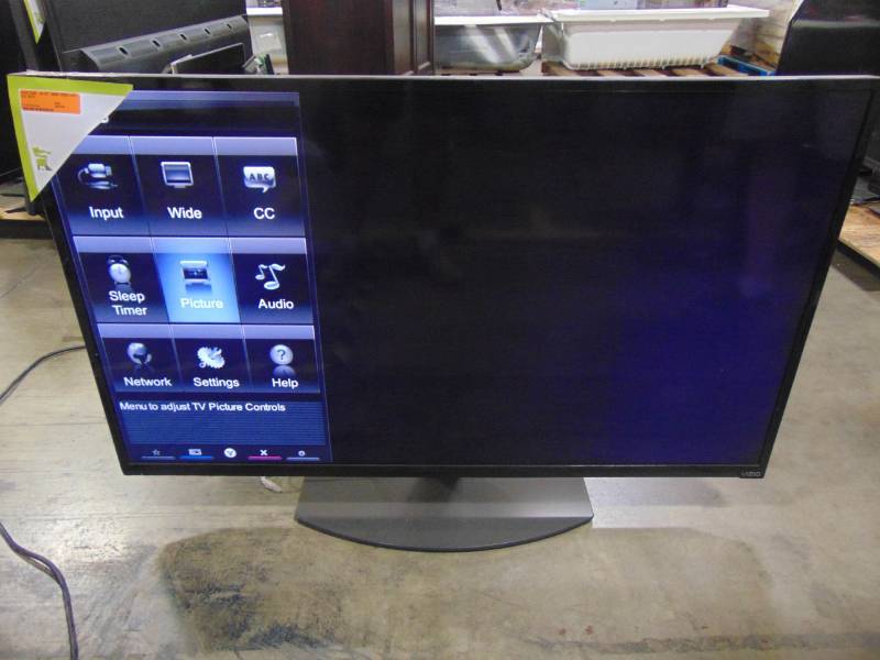 lot 48 image: VIZIO E500i-A0 50 1080P 120Hz LED LCD HDTV E500i-A0