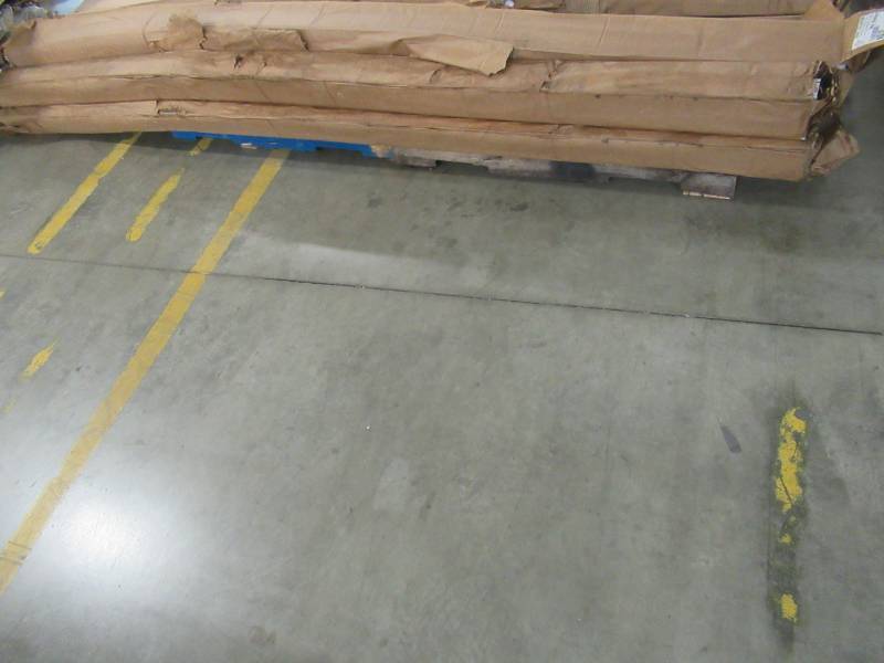 lot 305 image: 7 Boxes of Ply Gem Cellwood Vinyl Starter Strips. VS1200H