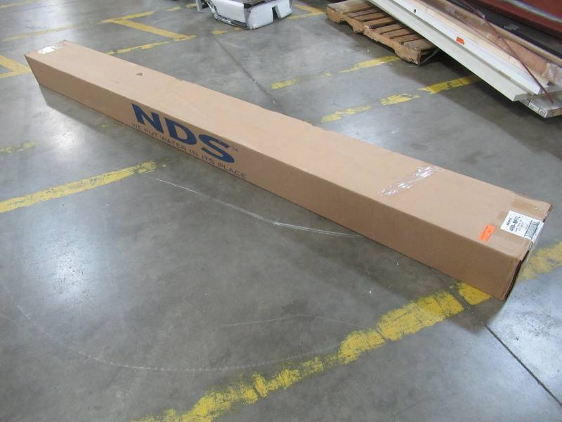 lot 391 image: 1 Case of NDS 4 in. x 10 ft. PVC Spee-D Channel Drain with Grate, 400-10RTL (4 Channels with Grates)