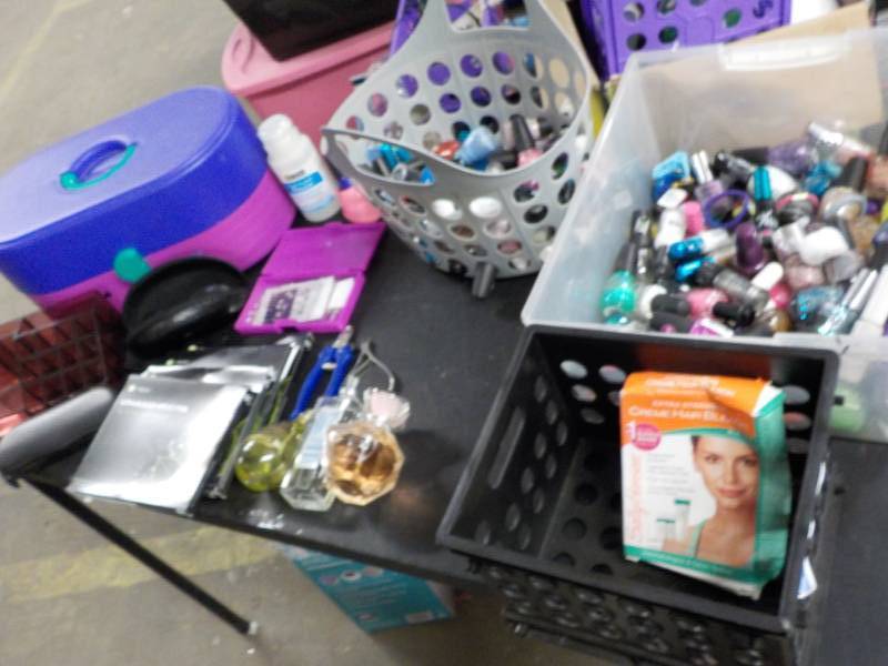 lot 6 image: Make Up Case, Perfume, Large Quanti...