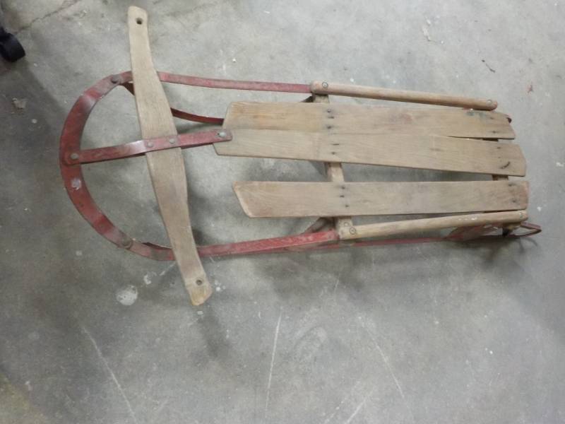 lot 42 image: Sled 45 Long with Metal Base...