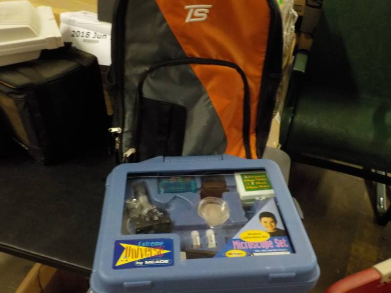 lot 69 image: TS Sports Bag and Meade Microscope ...
