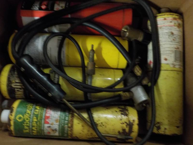 lot 72 image: Torch Kit...