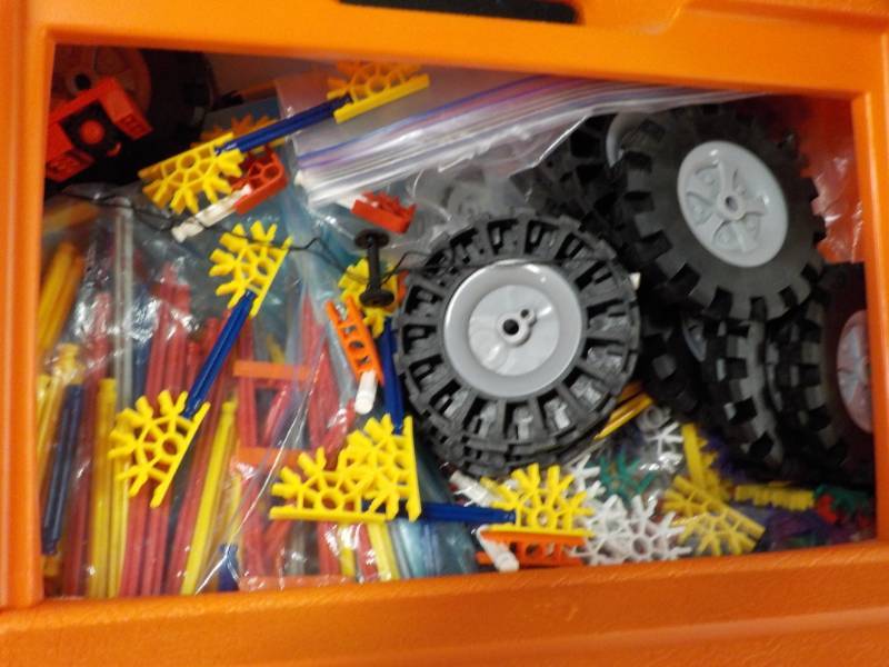 lot 85 image: K-nex and Match Box Storage and Car...