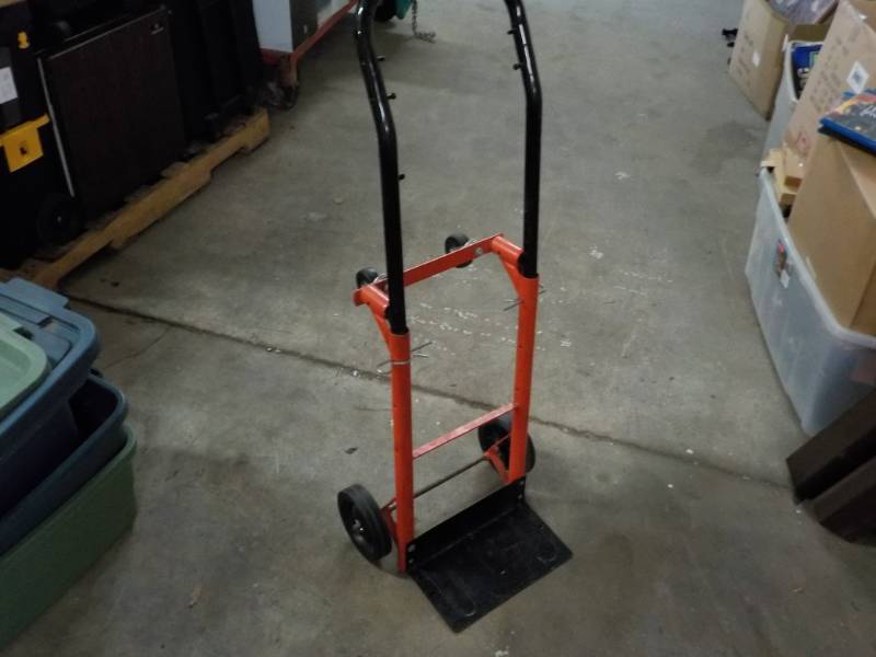 lot 103 image: 2 Wheel Adjustable Cart...