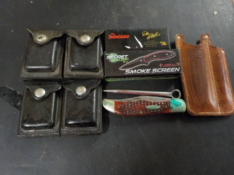 lot 137 image: Knives and Cases...