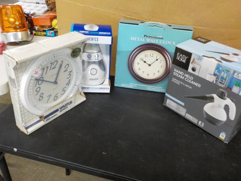 lot 146 image: Steam Cleaner Humifier and 2 Clocks...