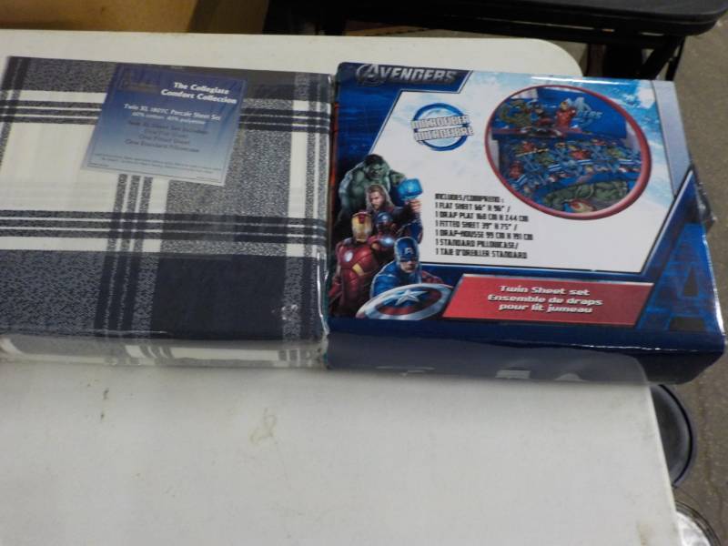 lot 162 image: 2 New Twin Size Sheet Sets...