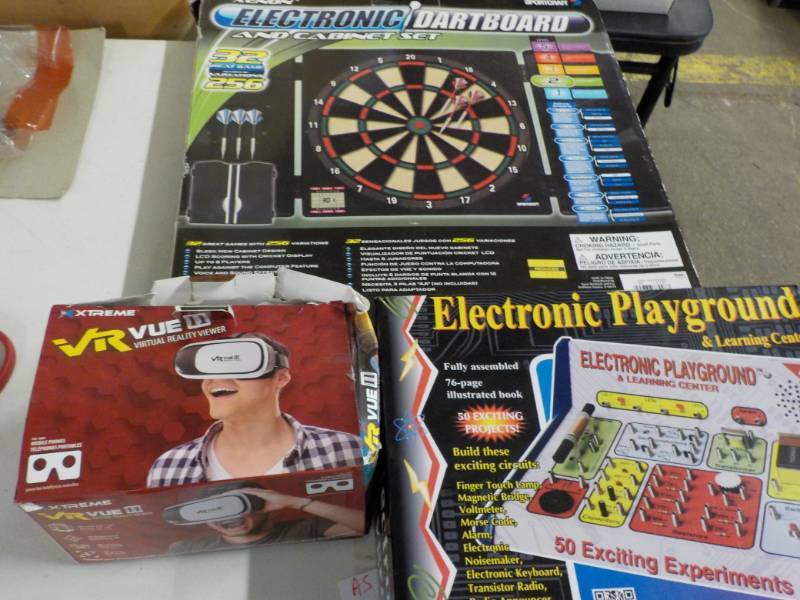 lot 177 image: Electronic Dart Board, Play Ground ...