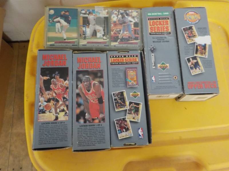lot 222 image: All Cards Pictured...
