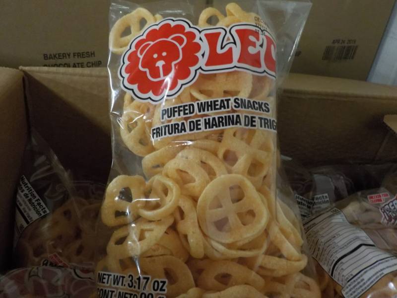 lot 236 image: 4 cases LEO Puffed Wheat Snacks bes...