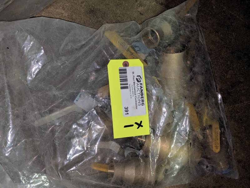 lot 391 image: Brass Shutoff Valve Fittings