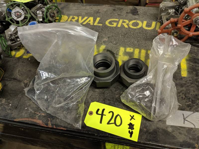 lot 420 image: Threaded Coupling Fitting Assemblies