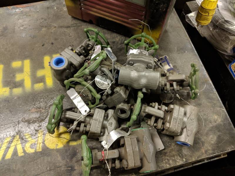 lot 444 image: Lot of (8) Shutoff Valve Assemblies