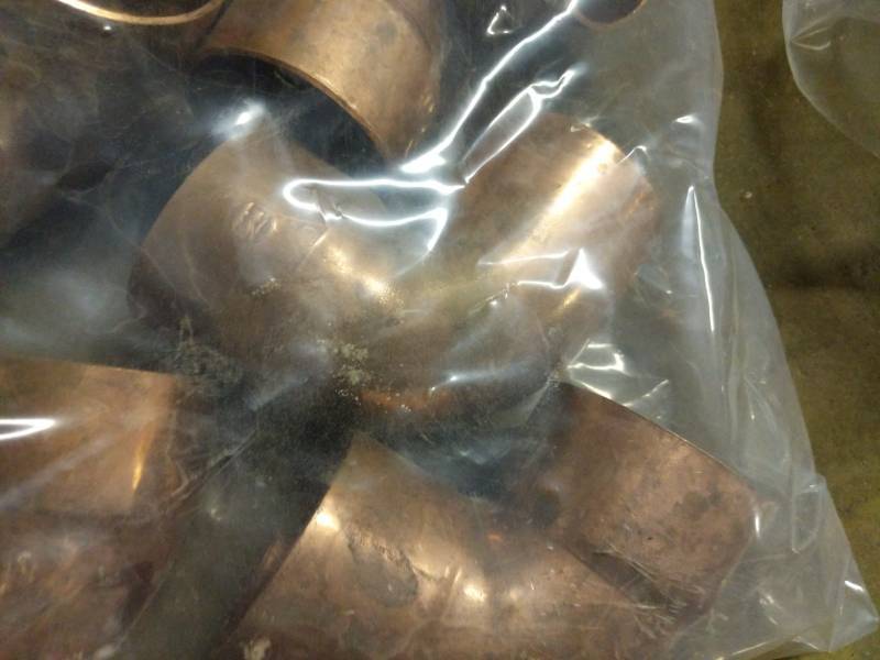 lot 451 image: Brass Pipe Elbow Fittings