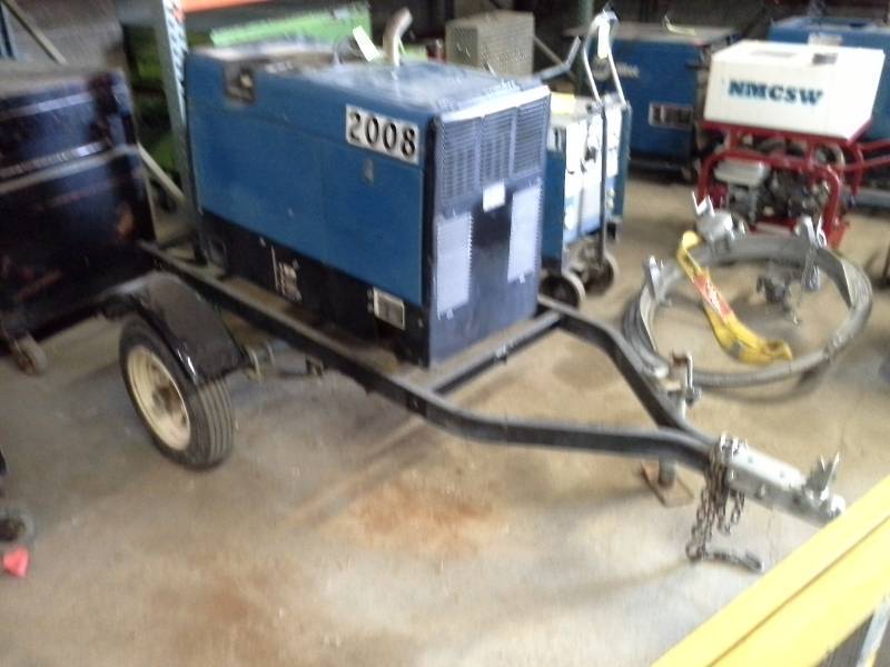lot 108 image: Miller Trailblazer 302 CCCV ACDC Welder - 11000 W Generator with Trailer Tongue