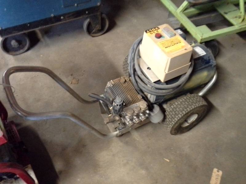 lot 113 image: Marathon Pressure Pro E-Series 230V 3000 PSI Portable Pressure Washer