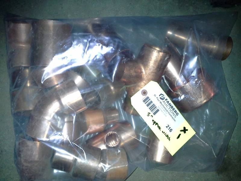 lot 216 image: 3in. Brass Pipe Fittings