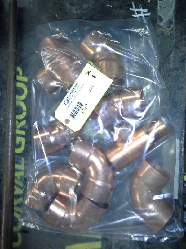 lot 221 image: 3-14in. Brass Pipe Fittings