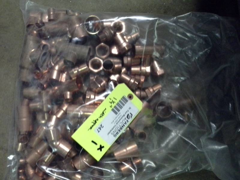 lot 247 image: 1-14in. Brass Pipe Fittings
