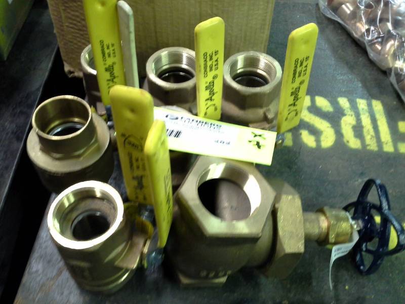 lot 252 image: Lot of (7) Brass Shutoff Valve Assemblies