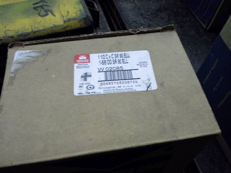 lot 260 image: Lot of (7) Mueller Brass Elbow Pipe Fittings