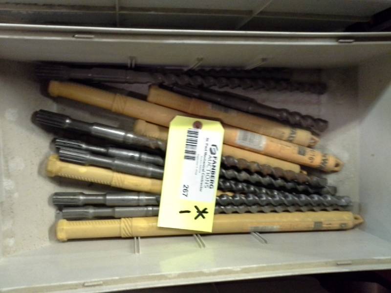 lot 267 image: DeWalt Spline Shank Drill Bits