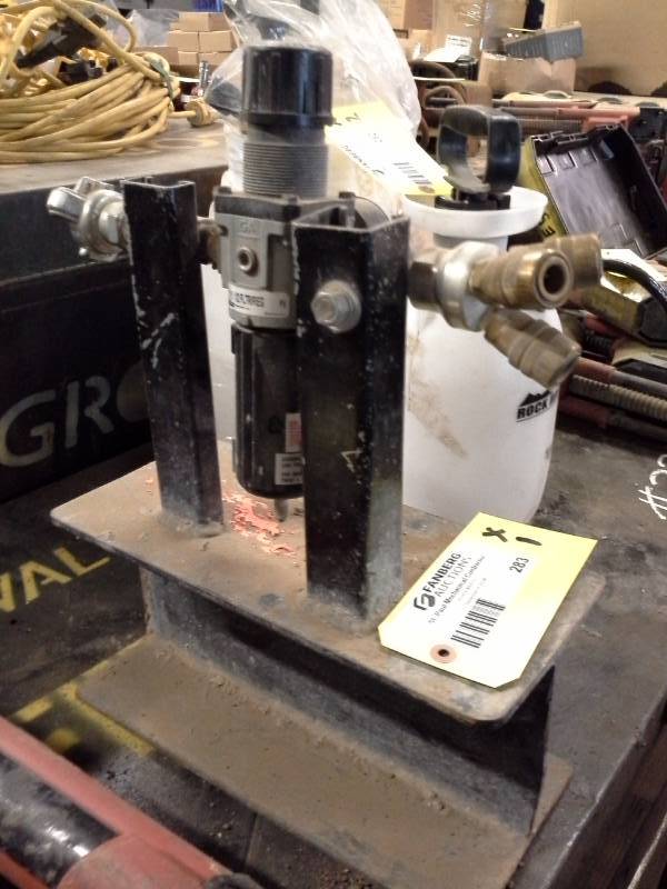 lot 283 image: Pneumatic Connector - Custom