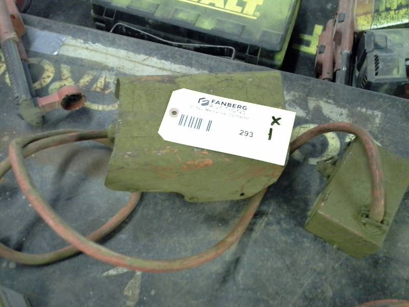 lot 293 image: Electrical Panel with Dead Man Switch