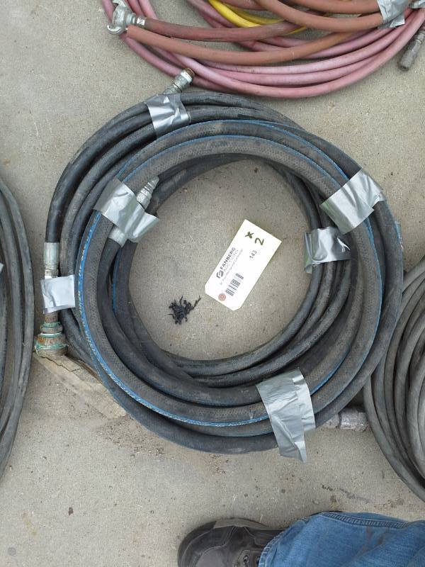 lot 143 image: Lot of (2) 34in. High Pressure Hoses with Connections
