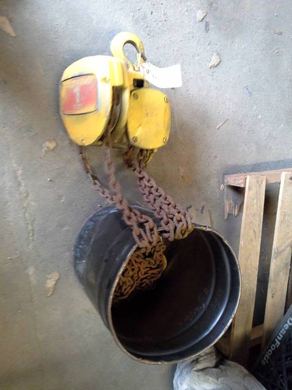 lot 168 image: Coffing 1-Ton 33ft. Load Chain Lift with 12ft. Pull Chain
