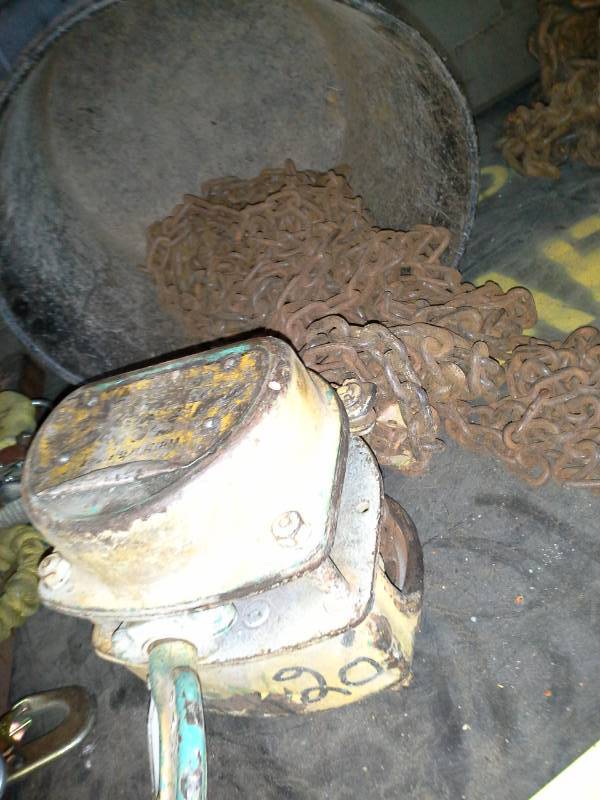 lot 177 image: Chain Lift