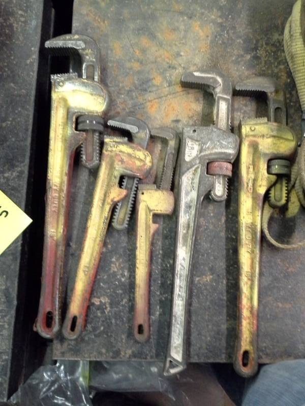 lot 207 image: Lot of (5) Heavy Duty Pipe Wrenches