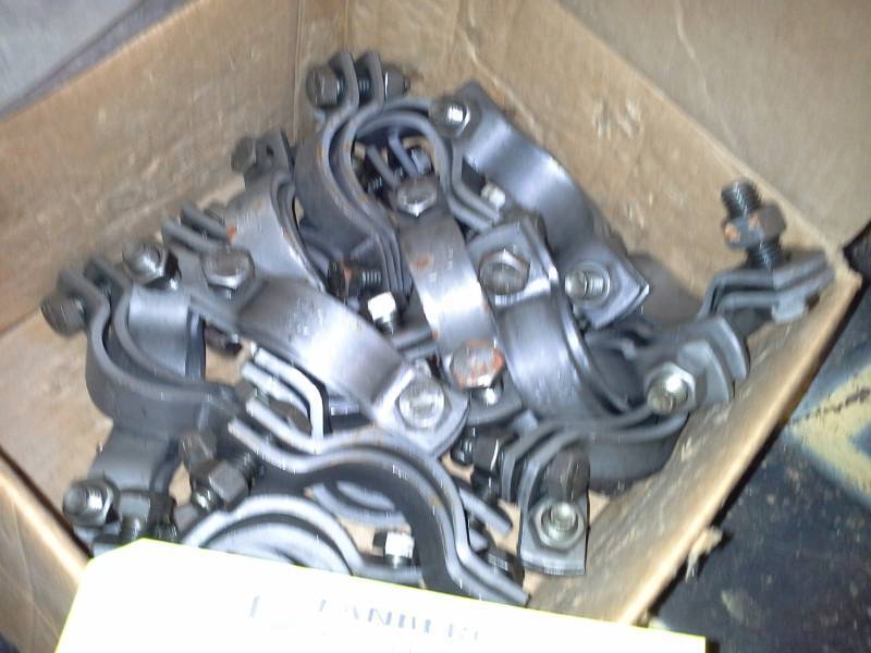 lot 211 image: Pipe Brackets, Plastic Clips