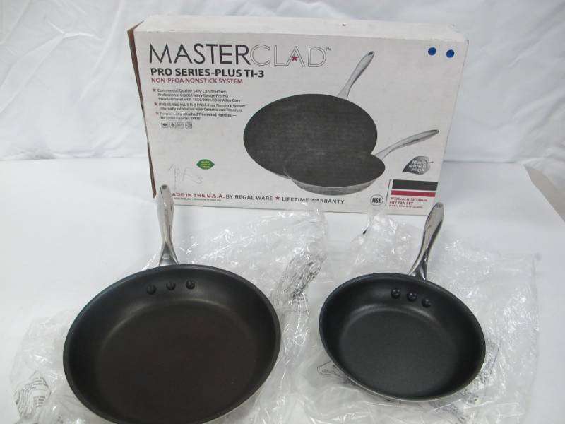 lot 15 image: MasterClad Pro Series-Plus TI-3 2 PC Fry Pan Set 8 & 12