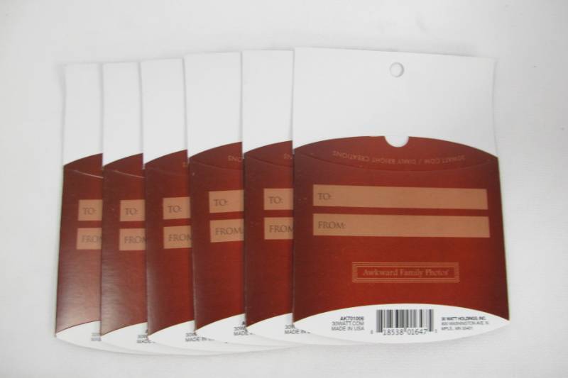 lot 111 image: 6 Pack of Prank Gift Card Holders - Awkward Family Photos - Happy Holidays