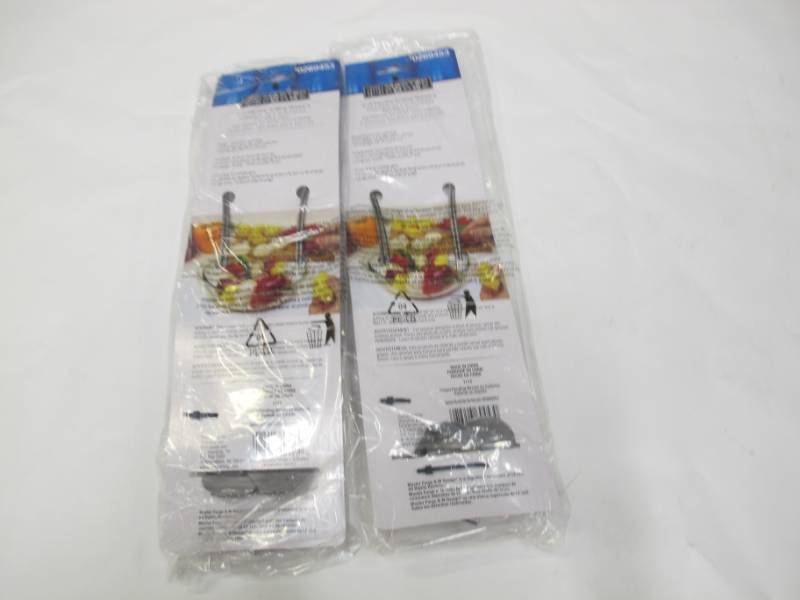 lot B32 image: Pair of 2 count Master Forge Flexible Grilling Skewers - NEW