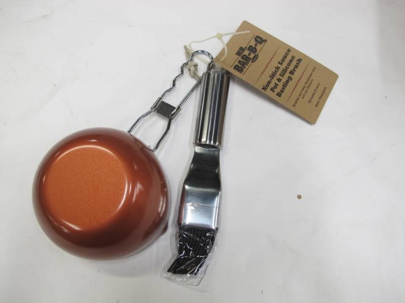 lot B52 image: Mr. Bar-B-Q Non-Stick Sauce & Silicone Basting Brush - NEW