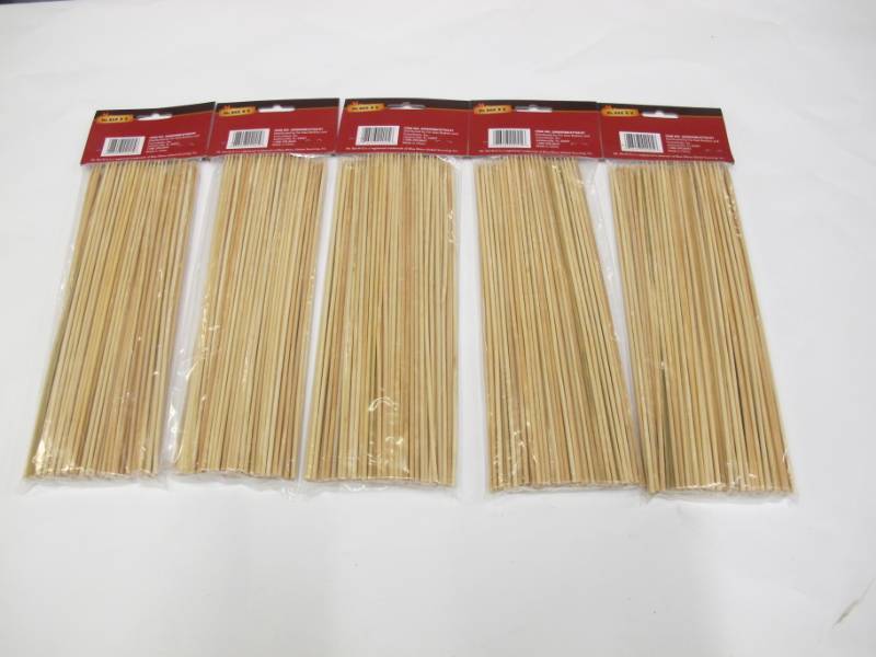 lot B9 image: 5 Packs of 100 Mr. BBQ 10 inch Bamboo Skewers - NEW