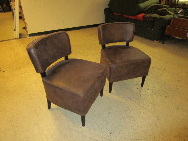 lot 109 image: TWO ACCENT CHAIRS
