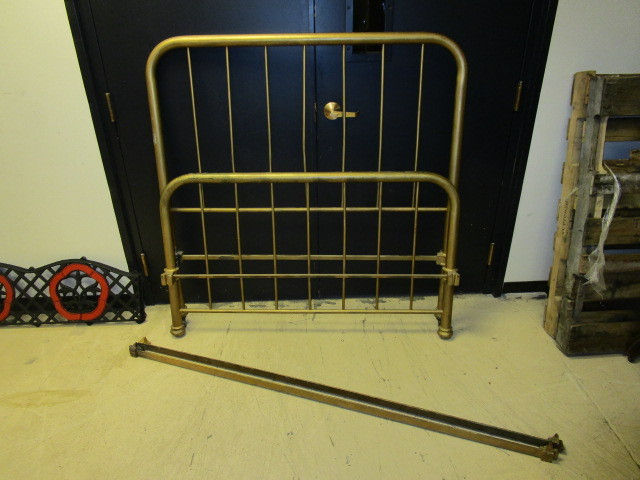 lot 115 image: CAST IRON BED