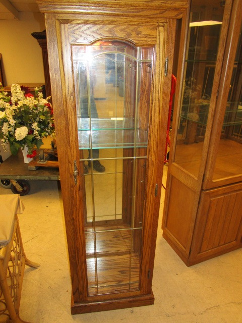 lot 120 image: OAK MID CENTURY CURIO CABINET