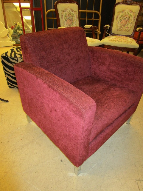 lot 128 image: OFFICE STAR PRODUCTS ARMCHAIR