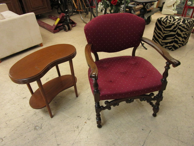 lot 130 image: ARMCHAIR WITH ACCENT TABLE