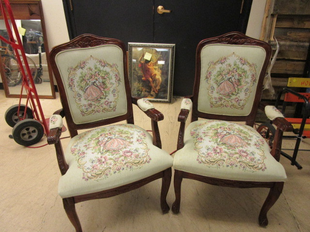 lot 141 image: QUEEN ANNE STYLE TAPESTRY CHAIRS
